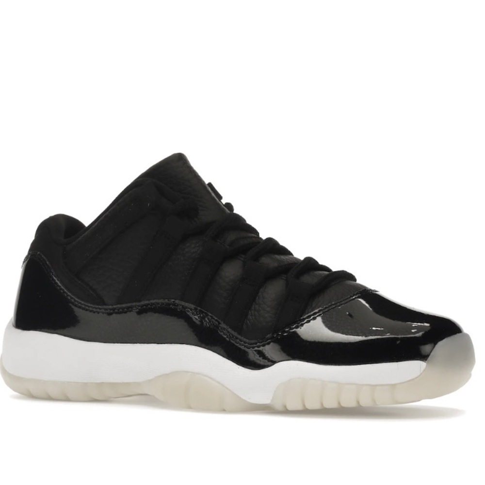 Air Jordan 11 Retro (GS) Low Black and White. *Like new with box* Boys Size 6.5